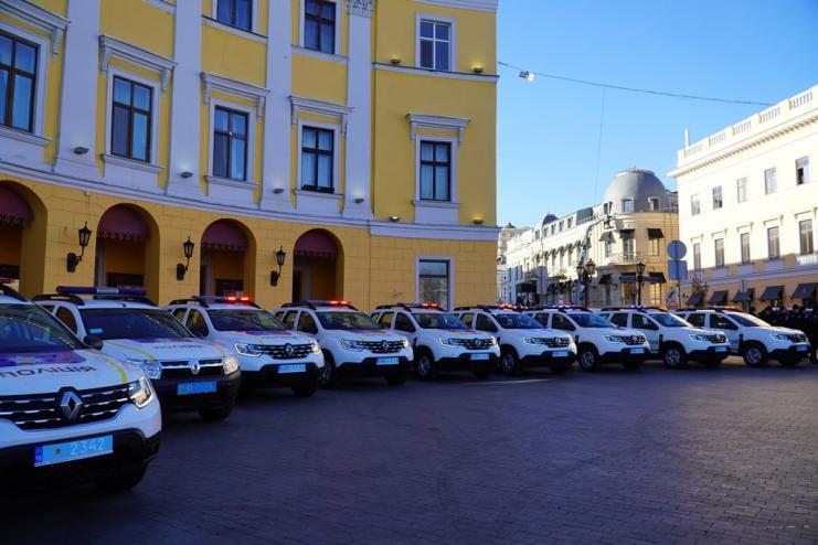 Поліцейські офіцери Вилківської громади отримали службовий  автомобіль